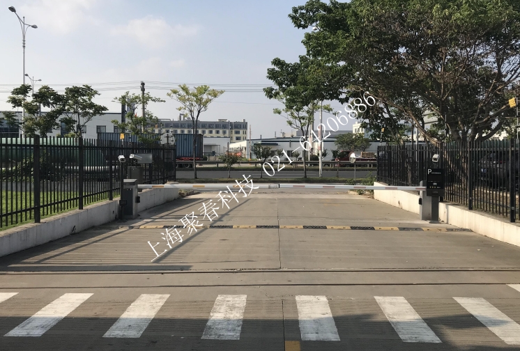 无锡恩福油封工厂车牌识别