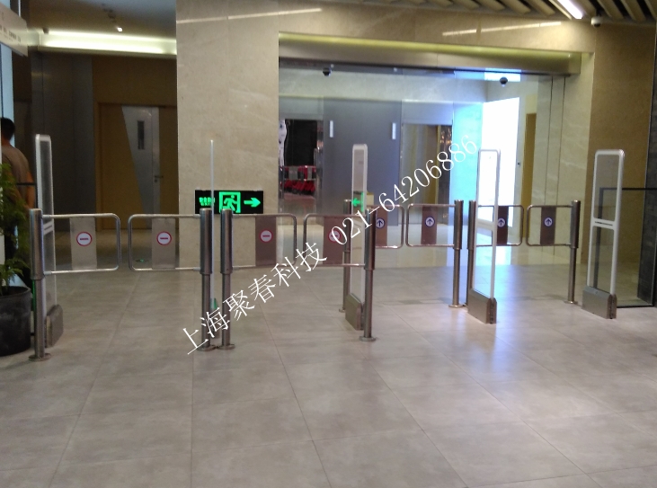 汉森家具卖场10对手动摆闸