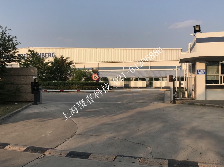 cd691513f72c424cb9b16a0ae2f50d98.jpg